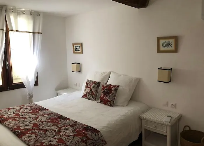 Tatil Evi Charmante Maison De Village Avec Toit Terrasse Montalba-le-Chateau